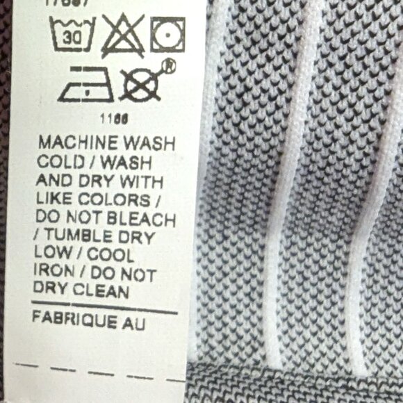 Athleta | Flurry Seamless Henley Top Striped Gray w/ Snap Buttons | Size Small - Picture 6 of 7